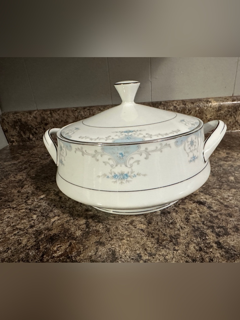 Fine Porcelain Covered Vegetable Bowl. Fashion Royale Heirloom.